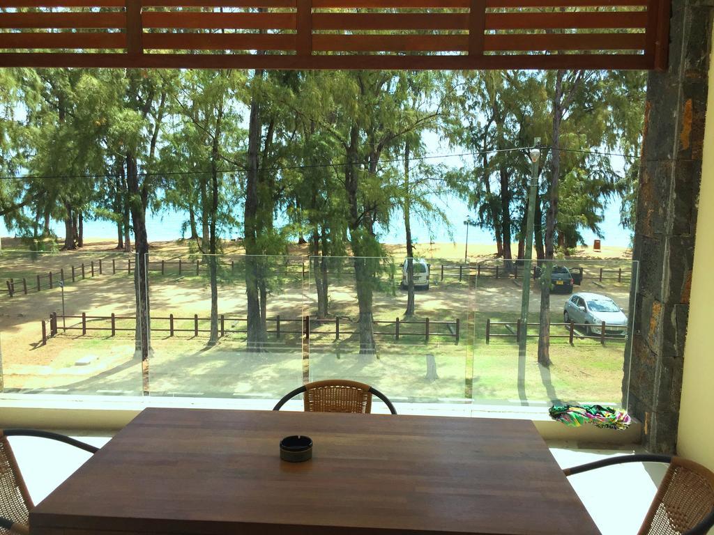 West Front One No 4 With Seafront - Licensed By Tourism Authority 14977 Flic En Flac Mauritius ภายนอก รูปภาพ