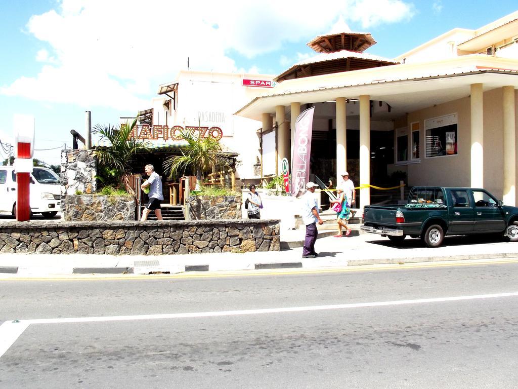 West Front One No 4 With Seafront - Licensed By Tourism Authority 14977 Flic En Flac Mauritius ภายนอก รูปภาพ